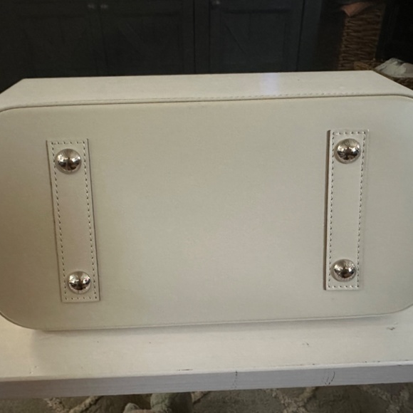 LV Epi Alma Cream - Picture 7 of 16